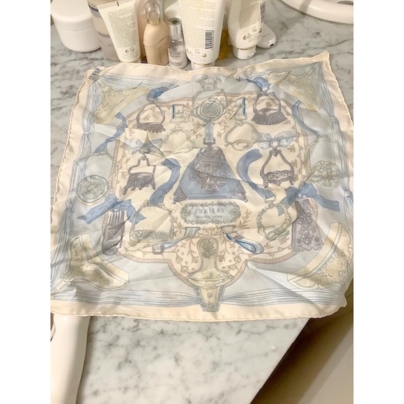 Hermes Gavroche 45cm Etries Scarf in Light Baby Blue/ and White Tone - Picture 5 of 5